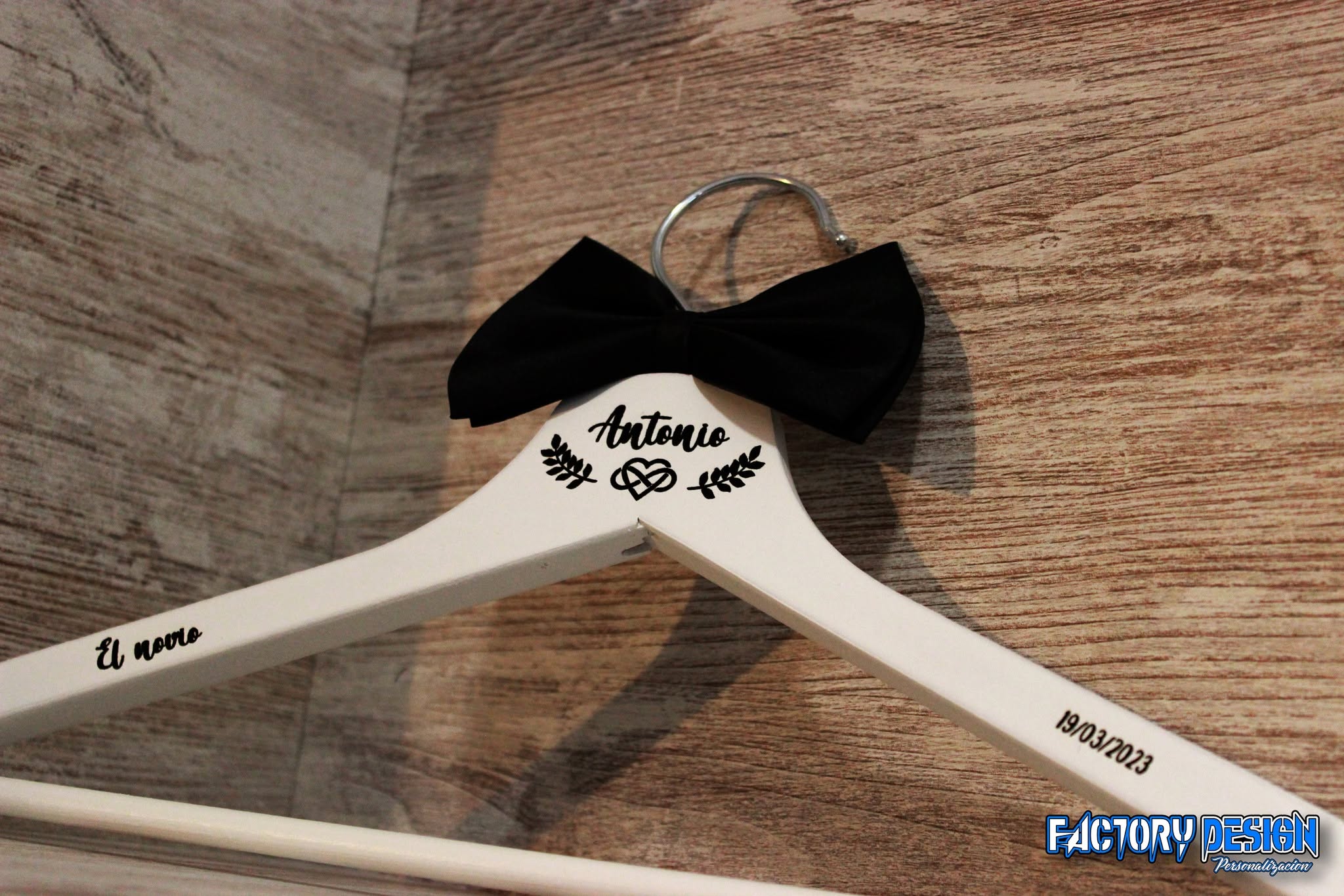 Perchas Novios