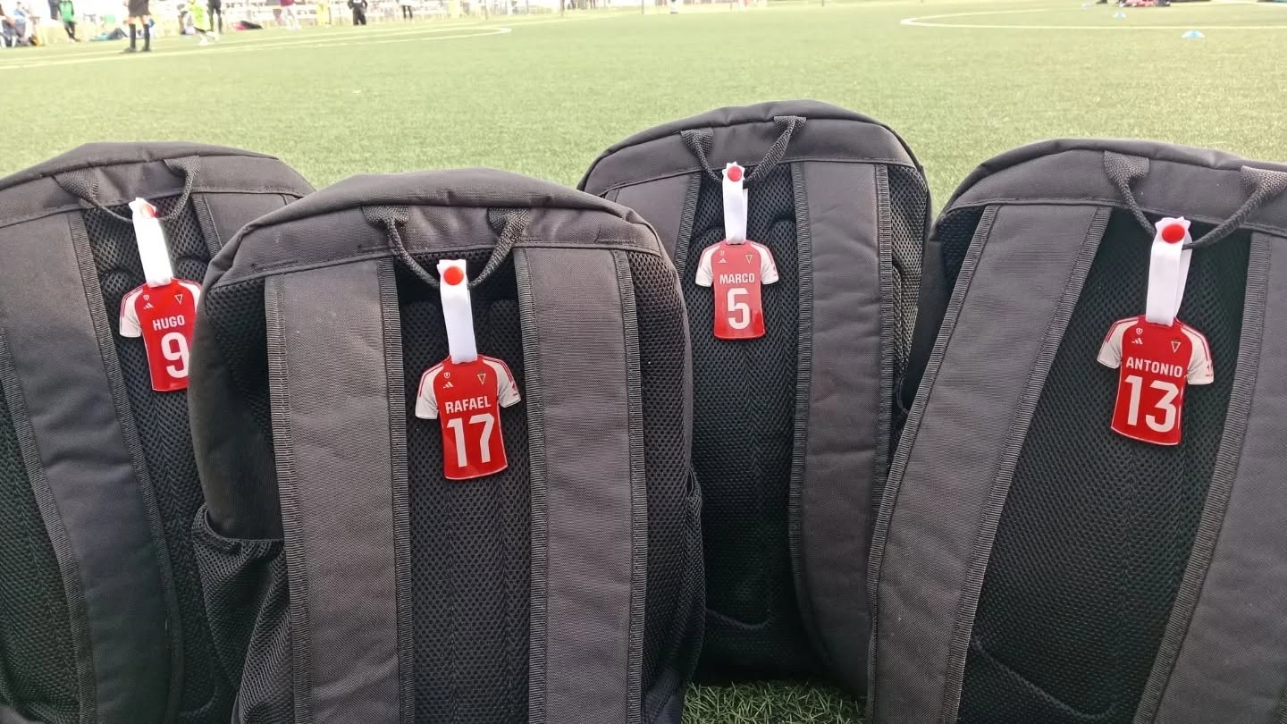 Colgador para mochilas